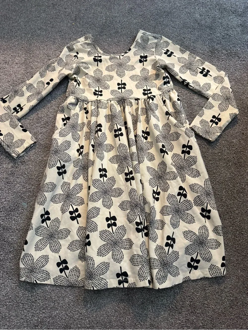 Hanna Andersson Cream Dress with Black Floral Print Sz 140cm
